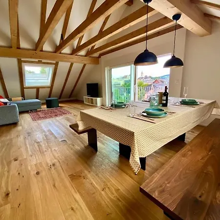 Cosy 1-bedroom Rooftop
